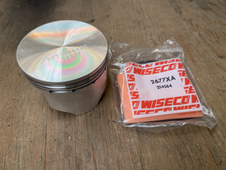 Wiseco Piston 2.677  For Cheap